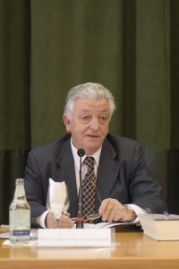 profesor-dr-segade